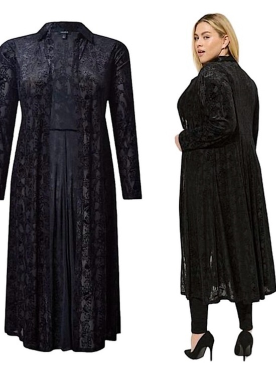 torrid Other - NWT - TORRID Velvet Burnout Deep Black Kimono/Duster Size 4X (26)